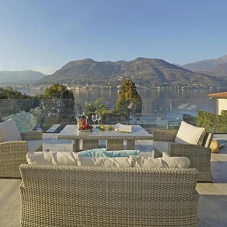 Bianca Directly On The Modern Amazing Villa
