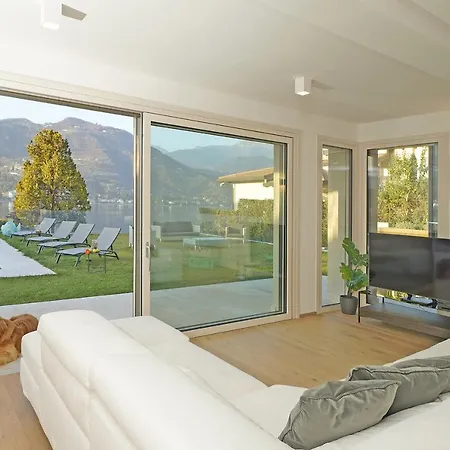 Villa Bianca Directly On The Modern Amazing