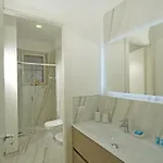 Villa Bianca Directly On The Modern Amazing