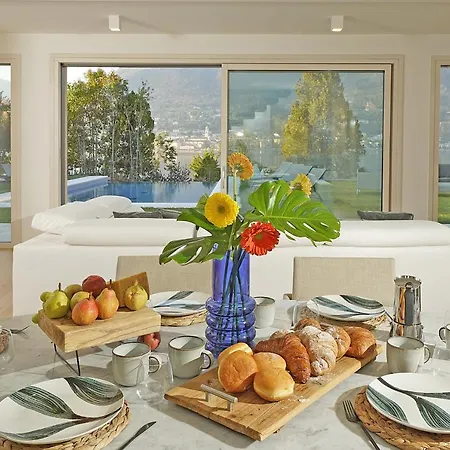 Bianca Directly On The Modern Amazing San Felice del Benaco